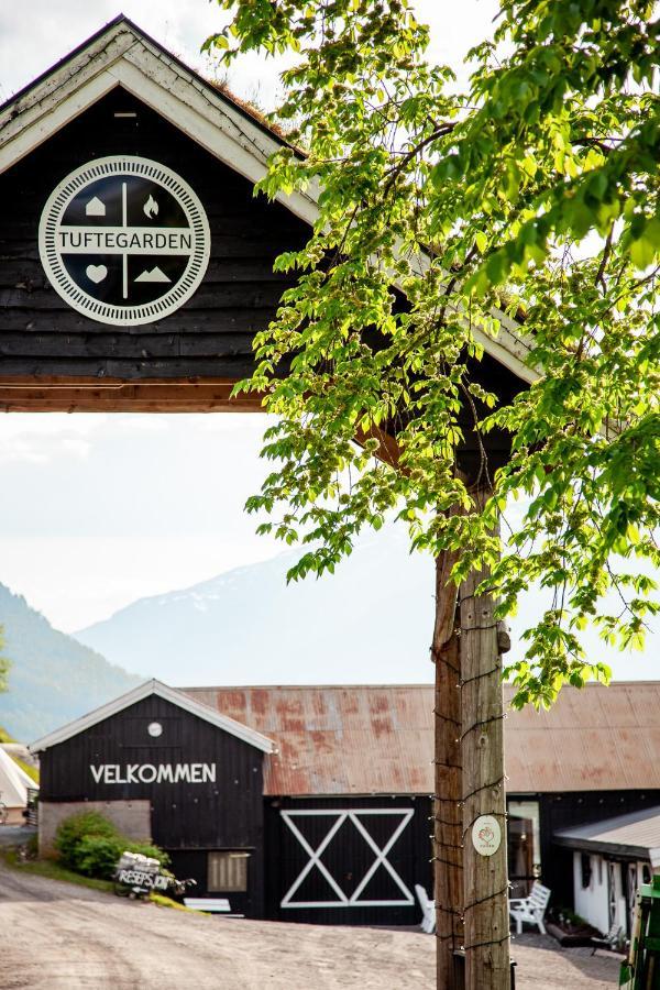 Hotel Tuftegarden à Viksdalen Extérieur photo