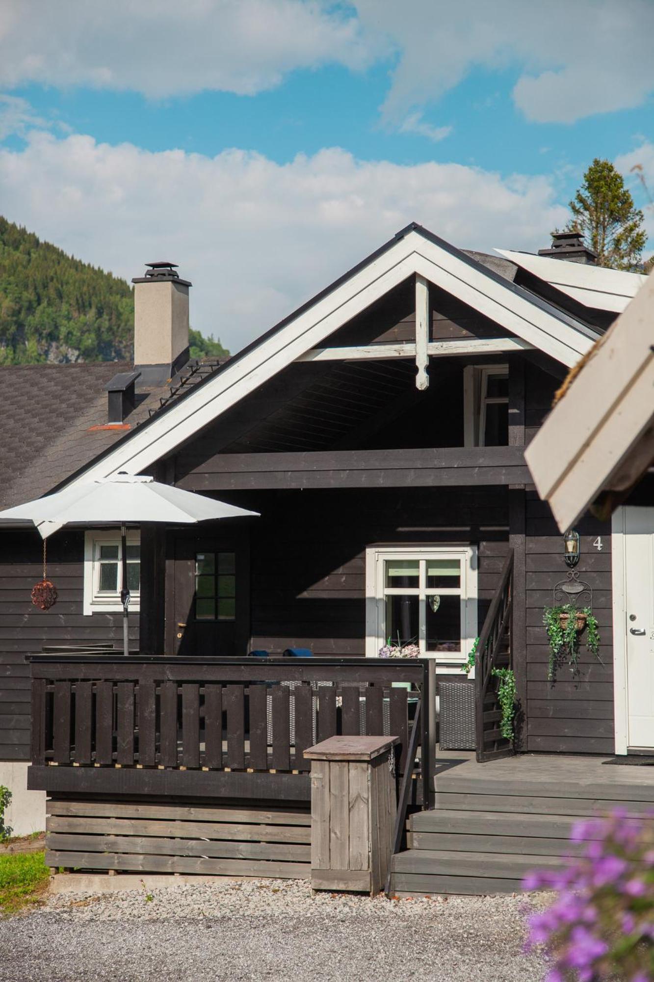 Hotel Tuftegarden à Viksdalen Extérieur photo