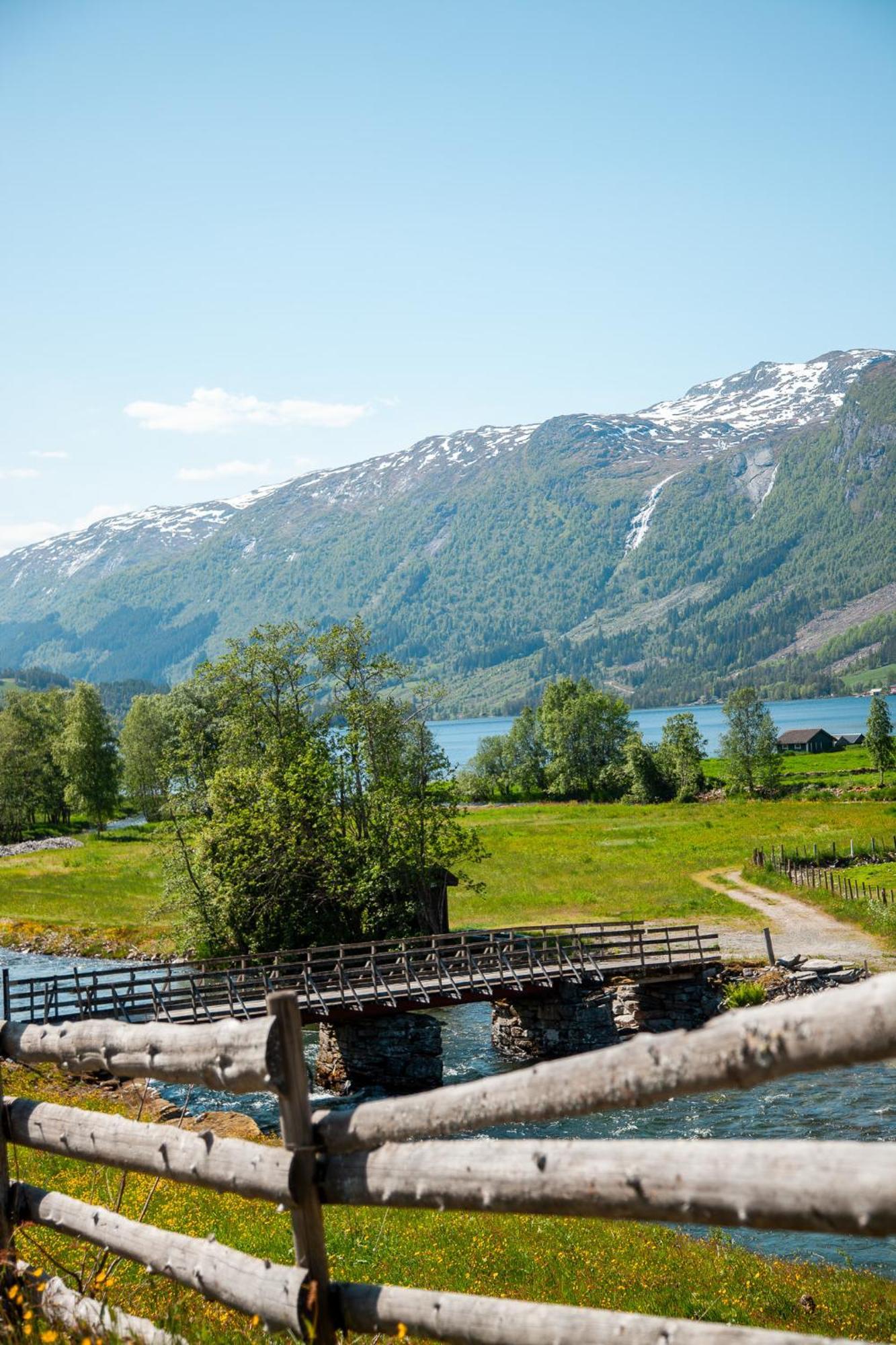 Hotel Tuftegarden à Viksdalen Extérieur photo